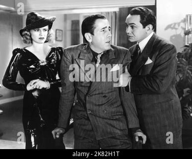 Humphrey Bogart film: The Amazing Dr. Clitterhouse (1939) personnages: 'Rockss' Valentine Directeur: Anatole Litvak 20 juillet 1938 **AVERTISSEMENT** cette photographie est à usage éditorial exclusif et est le copyright de WARNER BROS et/ou le photographe assigné par la Société de film ou de production et ne peut être reproduite que par des publications dans le cadre de la promotion du film ci-dessus. Un crédit obligatoire pour WARNER BROS est requis. Le photographe doit également être crédité lorsqu'il est connu. Aucune utilisation commerciale ne peut être accordée sans l'autorisation écrite de la Société du film. Banque D'Images