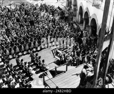 Robert Morley film Marie Antoinette (USA 1938) personnages : Roi Louis XVI réalisateur : W.S. Van Dyke 08 juillet 1938 **AVERTISSEMENT** cette photographie est réservée à un usage éditorial et est protégée par le copyright de MGM et/ou du photographe désigné par le film ou la société de production et ne peut être reproduite que par des publications en liaison avec la promotion du film ci-dessus. Un crédit obligatoire à MGM est requis. Le photographe doit également être crédité lorsqu'il est connu. Aucune utilisation commerciale ne peut être accordée sans autorisation écrite de The film Company. Banque D'Images