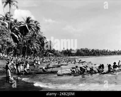 Film sur scène: Mutiny on the Bounty (USA 1935) Directeur: Frank Lloyd 08 novembre 1935 **AVERTISSEMENT** cette photographie est à usage éditorial exclusif et est le droit d'auteur de MGM et/ou du photographe assigné par la Société de film ou de production et ne peut être reproduite que par des publications en conjonction avec la promotion du film ci-dessus. Un crédit obligatoire pour MGM est requis. Le photographe doit également être crédité lorsqu'il est connu. Aucune utilisation commerciale ne peut être accordée sans l'autorisation écrite de la Société du film. Banque D'Images