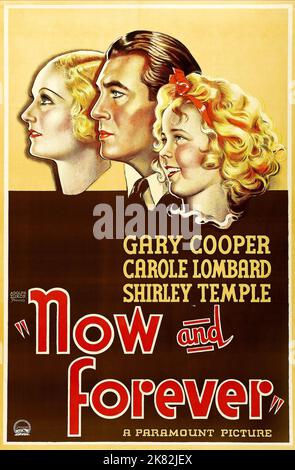 Carole Lombard, Gary Cooper & Shirley Temple Poster film: Now and Forever (USA 1934) Directeur : Henry Hathaway 31 août 1934 **AVERTISSEMENT** cette photographie est destinée à un usage éditorial exclusif et est le copyright des IMAGES PARAMOUNT et/ou le photographe assigné par la Société de film ou de production et ne peut être reproduite que par des publications en conjonction avec la promotion du film ci-dessus. Un crédit obligatoire pour LES PHOTOS PARAMOUNT est requis. Le photographe doit également être crédité lorsqu'il est connu. Aucune utilisation commerciale ne peut être accordée sans l'autorisation écrite de la Société du film. Banque D'Images