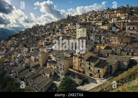 Village de Prizzi en Sicile occidentale, Italie Banque D'Images