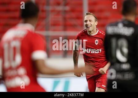 Anvers, Belgique. 20th octobre 2022. Le Ritchie de Laet d'Anvers célèbre après avoir obtenu son score lors d'un match de football entre le Royal Antwerp FC et LE KV Oostende, le jeudi 20 octobre 2022 à Anvers, le 13 e jour de la première division du championnat belge de la « Jupiler Pro League » 2022-2023. Credit: Belga News Agency/Alay Live News Banque D'Images