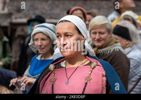 Réacteur féminin au marché de l'âge de fer de Pukkisaari réincorporation dans le district de Vähä-Meilahti à Helsinki, en Finlande Banque D'Images