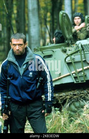 Vladimir Mashkov film: Behind Enemy Lines (USA 2001) personnages: Sasha 17 novembre 2001 **AVERTISSEMENT** cette photographie est à usage éditorial exclusif et est le droit d'auteur de 20th CENTURY FOX et/ou le photographe assigné par la Société de film ou de production et ne peut être reproduite que par des publications dans le cadre de la promotion du film ci-dessus. Un crédit obligatoire à 20th CENTURY FOX est requis. Le photographe doit également être crédité lorsqu'il est connu. Aucune utilisation commerciale ne peut être accordée sans l'autorisation écrite de la Société du film. Banque D'Images