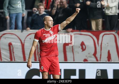 Anvers, Belgique. 20th octobre 2022. Michael Frey, d'Anvers, célèbre après avoir obtenu son score lors d'un match de football entre le Royal Antwerp FC et LE KV Oostende, le jeudi 20 octobre 2022 à Anvers, le 13 e jour de la première division du championnat belge de la « Jupiler Pro League » 2022-2023. Credit: Belga News Agency/Alay Live News Banque D'Images