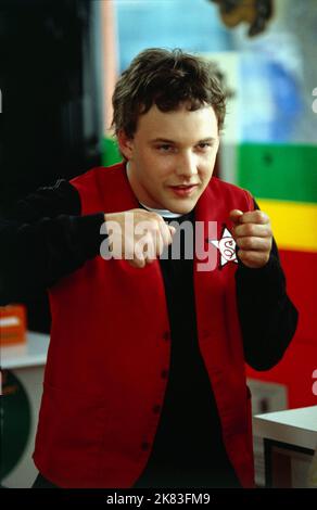 Brad Renfro film: Ghost World (USA/UK/DE 2001) personnages: Josh / Literaturverfilmung, Comicverfilmung (basé sur le livre de Daniel Clowes) Directeur: Terry Zwigoff 16 juin 2001 **AVERTISSEMENT** cette photographie est à usage éditorial exclusif et est le droit d'auteur des ARTISTES UNIS et/ou du photographe assigné par la Société de film ou de production et ne peut être reproduite que par des publications dans le cadre de la promotion du film ci-dessus. Un crédit obligatoire pour LES ARTISTES UNIS est requis. Le photographe doit également être crédité lorsqu'il est connu. Aucune utilisation commerciale ne peut être accordée sans auteur écrit Banque D'Images