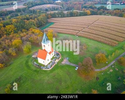 Église de Saint-Jacques et de Philippe à Chvojen d'en haut Banque D'Images