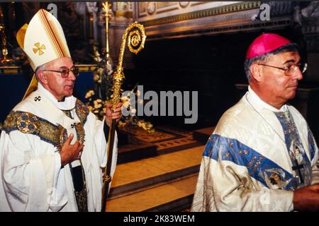 Mgr André Balland, archevêque de Lyon, France, 1995 Banque D'Images