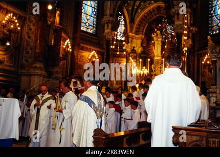 Mgr André Balland, archevêque de Lyon, France, 1995 Banque D'Images