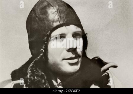 Yuri Gagarin en formation de parachute. Banque D'Images
