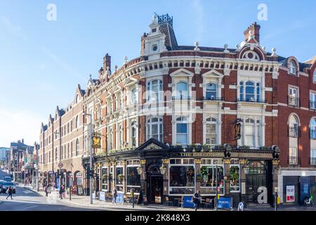 The Falcon Pub, St John's Hill, Clapham Junction, Battersea, London Borough of Wandsworth, Greater London, Angleterre, Royaume-Uni Banque D'Images