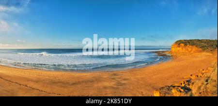 Vue d'ensemble de Bells Beach, Great Ocean Road, Victoria, Australie Banque D'Images