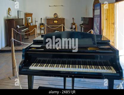 Grand piano, expositions au Museo de la Musica à El Triunfo en Sierra de la Laguna, région du Cap central, Baja California sur, Mexique Banque D'Images