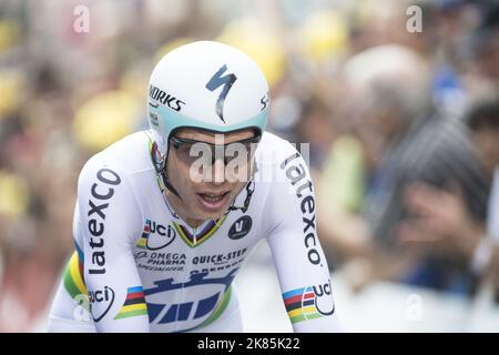 Tony Martin, Omega Pharma-Quick Step traverse la ligne d'arrivée pour gagner la scène Banque D'Images