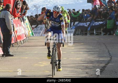 DaN Martin (Etixx Quick Step), en Irlande, approche de la ligne d'arrivée devant Alberto Contador (Espagne, Tinkoff) et Romain Bardet (France, AG2R) Banque D'Images