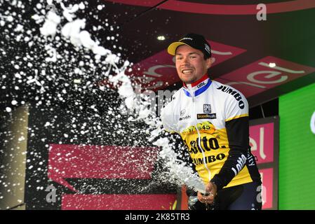 Le pilote slovène Primoz Roglic (Team Lotto NL - Jumbo) a remporté la phase 9 du Giro d'Italia Banque D'Images