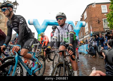 Le Tour de Yorkshire 2019 Doncaster à Selby. Mark Cavendish de Team dimension Data sort au début de la course. Banque D'Images