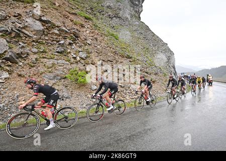 POGACAR Tadej (SLO) de l'ÉQUIPE DES Émirats Arabes Unis et de l'équipe pendant la phase 9 du Tour de France 2021, Cluses to Tigne. Banque D'Images