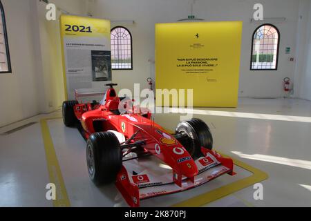 Modène, Italie, octobre 2022, MEF Ferrari Museum, maison d'Enzo Ferrari, ancienne Ferrari F1 à l'intérieur du musée Banque D'Images
