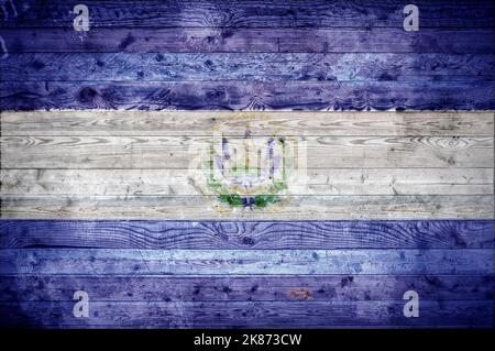 Une vignetted background image du drapeau d'El Salvador peints sur des planches de bois d'un mur ou le plancher. Banque D'Images