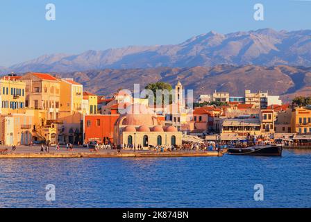 Le port vénitien, Chania, Crète, îles grecques, Grèce, Europe Banque D'Images