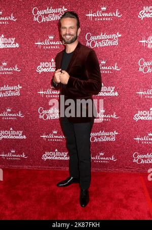 New York, États-Unis. 20th octobre 2022. John Brotherton participant au compte à rebours jusqu’à Noël de Hallmark Channel à la salle de musique de la ville de radio sur 20 octobre 2022 à New York, NY ©Steven Bergman/AFF-USA.COM crédit : AFF/Alamy Live News Banque D'Images