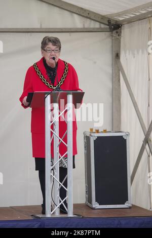 Tynemouth, Royaume-Uni. 21 octobre 2022. Président du Conseil de North Tyneside, le conseiller Pat Oliver présente l’événement «Toast the Admiral» de la Journée Trafalgar et accueille les invités. Crédit : Colin Edwards/Alay Live News. Banque D'Images