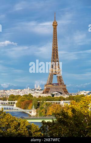 Tour Eiffer, paysage urbain aérien à l'automne, Paris, France. Banque D'Images