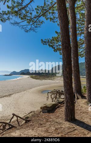 Belle plage de Rodas dans le parc national des Îles Cies à Vigo, Galice, Espagne. Banque D'Images