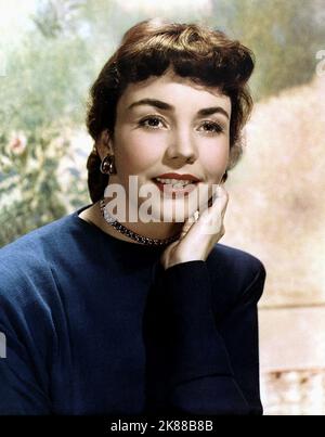 Jennifer Jones actrice 01 mai 1953 **AVERTISSEMENT** cette photographie est destinée à un usage éditorial seulement et est le droit d'auteur de la Société du film et/ou du photographe assigné par la Société du film ou de la production et ne peut être reproduite que par des publications en conjonction avec la promotion du film ci-dessus. Un crédit obligatoire pour la société de film est requis. Le photographe doit également être crédité lorsqu'il est connu. Aucune utilisation commerciale ne peut être accordée sans l'autorisation écrite de la Société du film. Banque D'Images