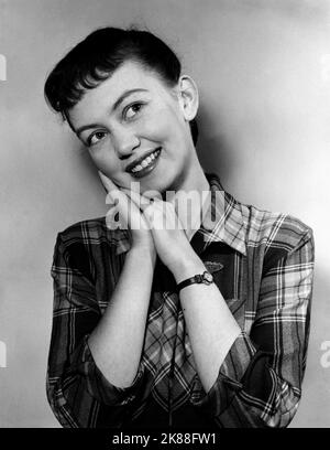 Janette Scott actrice 01 mai 1954 **AVERTISSEMENT** cette photographie est destinée à un usage éditorial seulement et est le droit d'auteur de la Société du film et/ou du photographe assigné par la Société du film ou de la production et ne peut être reproduite que par des publications dans le cadre de la promotion du film ci-dessus. Un crédit obligatoire pour la société de film est requis. Le photographe doit également être crédité lorsqu'il est connu. Aucune utilisation commerciale ne peut être accordée sans l'autorisation écrite de la Société du film. Banque D'Images