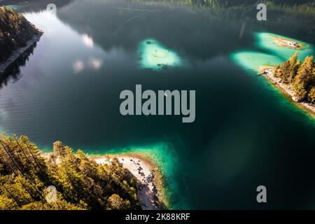 Photographie aérienne d'Eibsee en Allemagne Banque D'Images