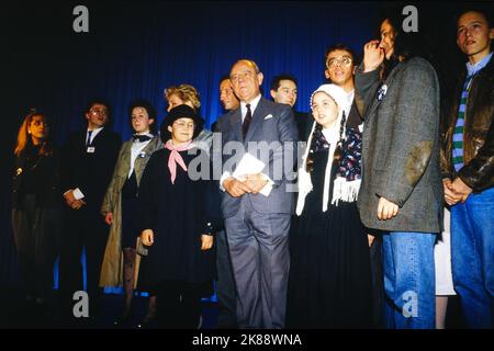 Élections présidentielles : campagne de Raymond barre à Clermont-Ferrand, Puy-de-Dome, France, 1988 Banque D'Images