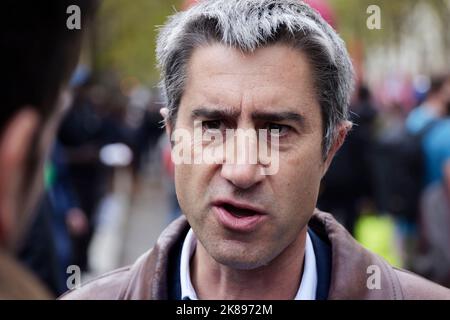 Paris, France. 18th octobre 2022. François Ruffin assiste à la manifestation interprofessionnelle à l'appel des syndicats à Paris, France. Banque D'Images