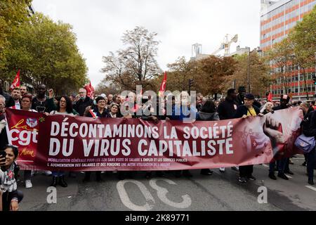 Paris, France. 18th octobre 2022. Manifestation interprofessionnelle à l'appel des syndicats sur 18 octobre 2022 à Paris, France Banque D'Images
