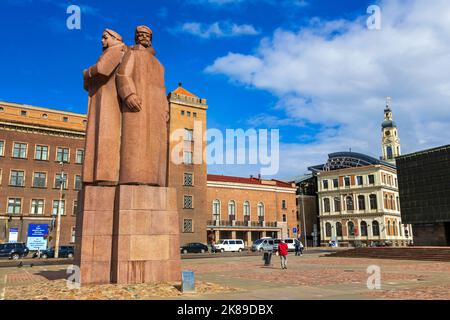 Statue lettone de fusiliers, vieille ville de Riga, Lettonie, Europe Banque D'Images