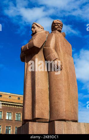 Statue lettone de fusiliers, vieille ville de Riga, Lettonie, Europe Banque D'Images