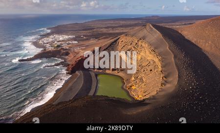 El Golfo Beach, Lago verde, Green Lagoon, Charco de los Ciclos, El Golfo, Lanzarote, Iles Canaries, Espagne, Banque D'Images