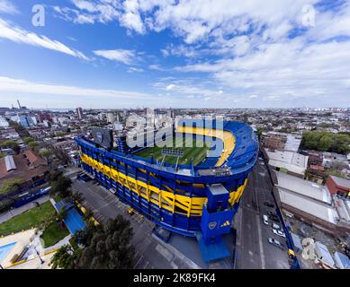 Tir de drone du stade la Bombonera, stade du Club Atletico Boca Juniors, quartier de la Boca à Buenos Aires. Banque D'Images