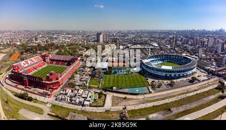 Le stade du club de course et le stade Inependiente dans le quartier d'Avellaneda sont à 2 pâtés de maisons l'un de l'autre. Banque D'Images