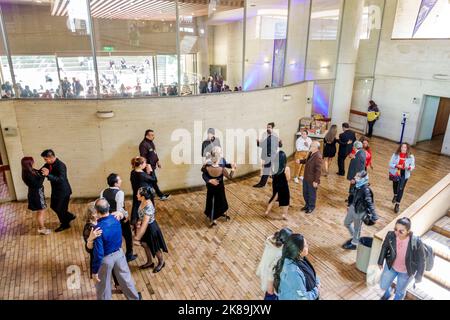 Bogota Colombie,Teusaquillo Carrera 60 Parque Virgilio Barco,Biblioteca Publica Virgilio Barco Parc public Bibliothèque intérieur, cours de classe d'événement Banque D'Images