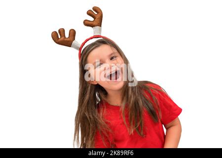 Enfant fille avec bois de cerf isolé sur fond blanc Banque D'Images