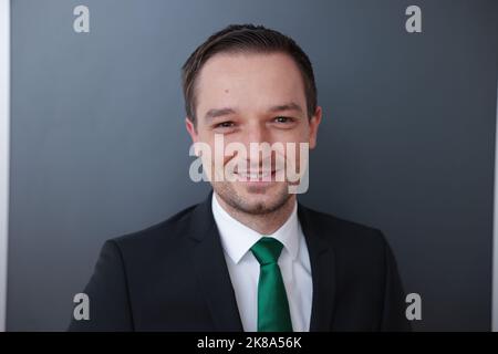 Berlin, Allemagne. 17th octobre 2022. Benjamin Strasser (FDP), secrétaire d'État parlementaire au ministère fédéral de la Justice, lors d'une interview de dpa sur le thème de la réduction de la bureaucratie. (À dpa 'le gouvernement fédéral veut rendre les nouvelles lois plus conviviales') Credit: Joerg Carstensen/dpa/Alay Live News Banque D'Images