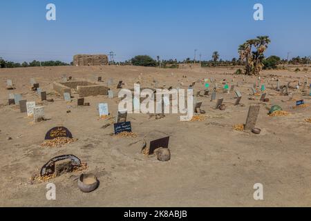 ABRI, SOUDAN - 25 FÉVRIER 2019 : cimetière d'abri, Soudan Banque D'Images