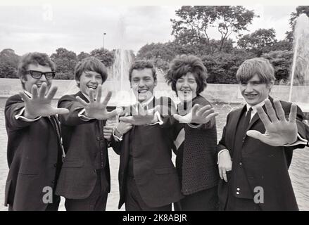 LE GROUPE pop du Royaume-UNI HONEYBREBS en septembre 1965 avec Honey Lantree. Photo : Tony Gale Banque D'Images