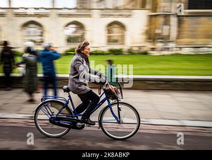 Étudiants Cyclisme universités passées n Cambridge Royaume-Uni Banque D'Images