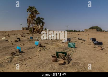 ABRI, SOUDAN - 25 FÉVRIER 2019 : cimetière d'abri, Soudan Banque D'Images