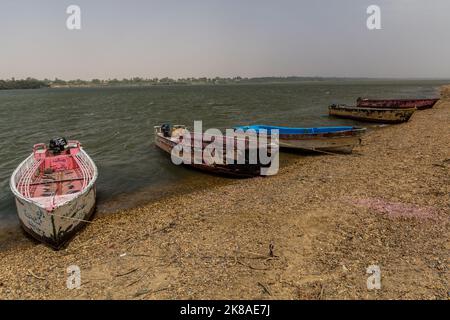 ABRI, SOUDAN - 26 FÉVRIER 2019 : bateaux sur le Nil à Abri, Soudan Banque D'Images