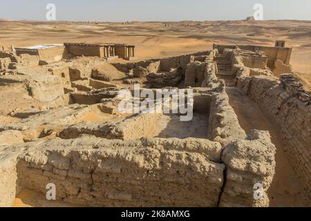 Ruines de la vieille ville déserte de Dongola, Soudan Banque D'Images