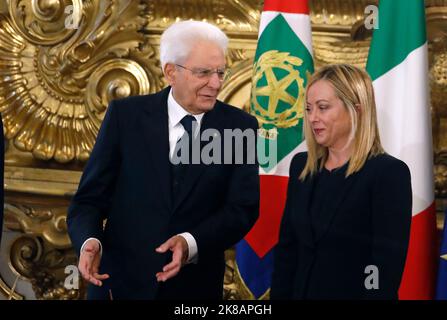 Rome, Oath au Quirinale du nouveau gouvernement dirigé par Giorgia Meloni photo: Sergio Mattarella, Giorgia Meloni Banque D'Images